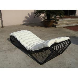 Outdoor Garden Rattan Sun Lounger , Comfortable Lounge Chair