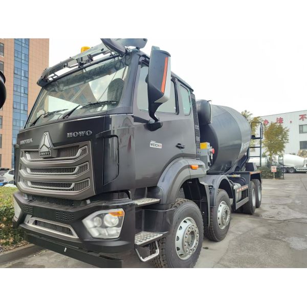 Buy HOWO Mixer Truck 12CBM 380HP H77L Cabin Black at wholesale prices