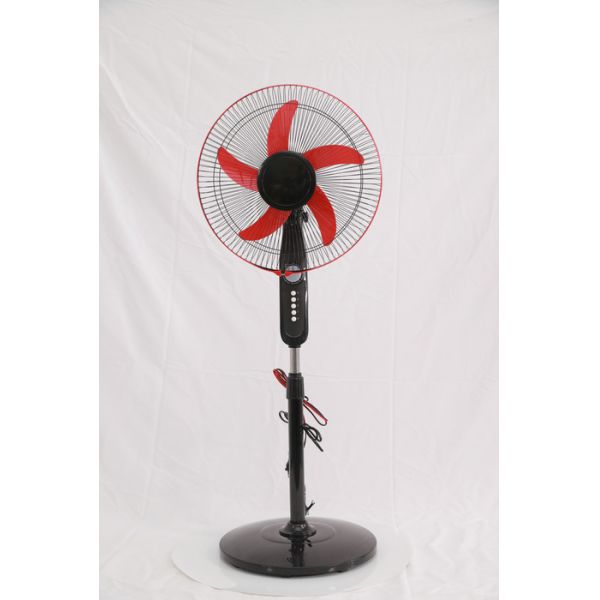 Buy 90° Oscillation Solar DC Table Fan , Solar Pedestal Fan Metal Grill at wholesale prices