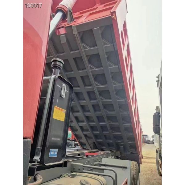 HOWO Brand New Tipper Truck 6*4 400hp 2023 Year Sino Truck