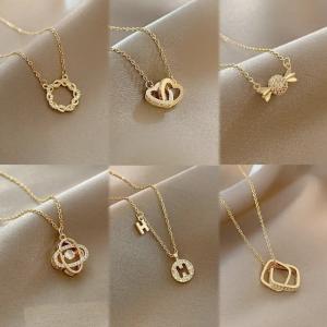 Fashionable Women'S Pendant Necklace