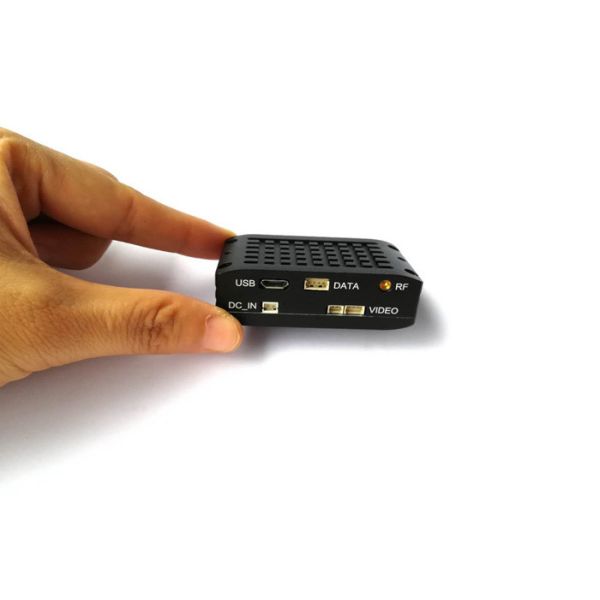 Buy Mini COFDM HD Wireless Transmitter , Low Latency UAV Video Transmitter at wholesale prices