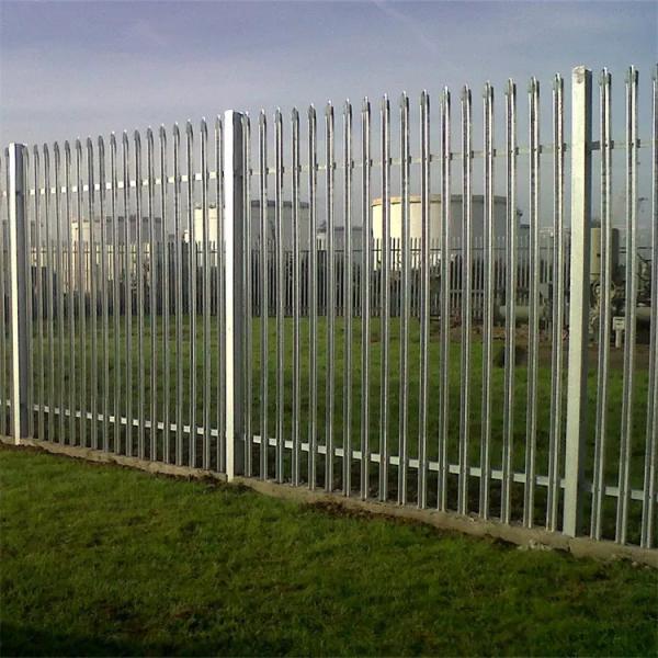 Outdoor 1.2m Galvanized Welded Wire Mesh Fence Metal Garden Panel Steel Wrought