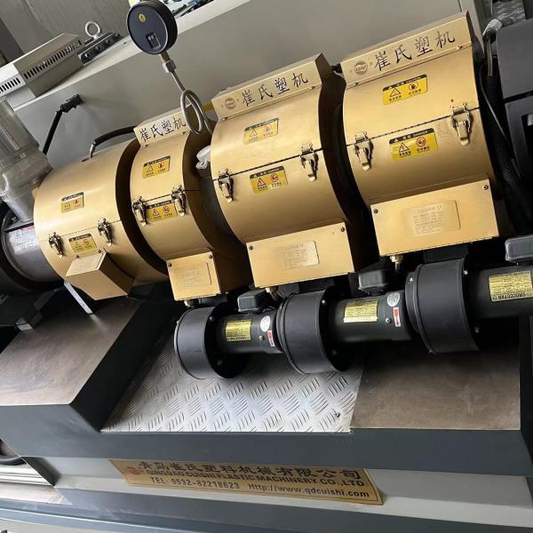 Conical Twin Screw Extruder PVC Plastic Extruder Machinery 100kg/H-350kg/H