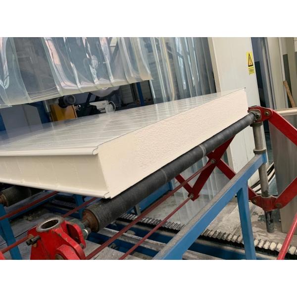Outdoor Polyurethane Insulation Panel Fireproof Insulated Sandwich Roof Panels
