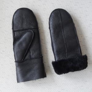 Wholesale men and women winter warm sheepskin gloves mittens