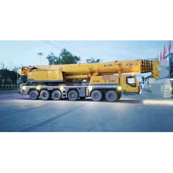 2008 Good Original Condiiton Xg Qy130K 130t Truck Crane Mobiel Crane Hydraulic Crane for Sale at Low Price
