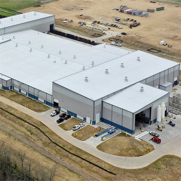 Buy Q355/ Q235 Steel Structure Workshop with Optional Insulation and UPVC Downpipe at wholesale prices