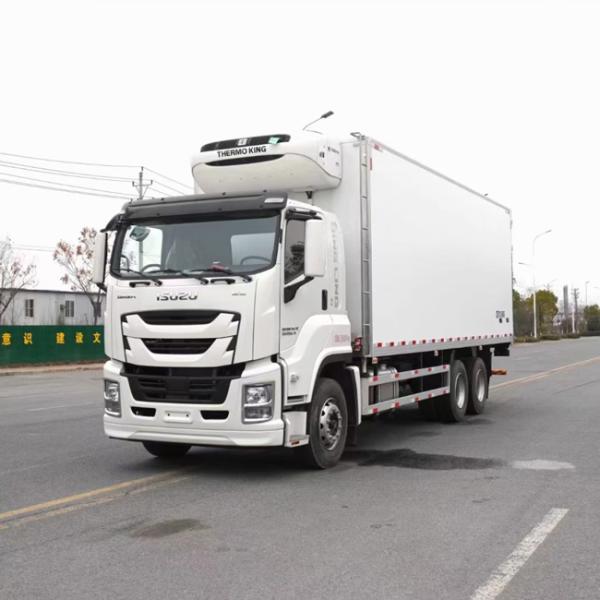 Customized ISUZU 6x4 6.8M Refrigerator Trucks Freeze Van Refrigerator Truck Wagon for Sales