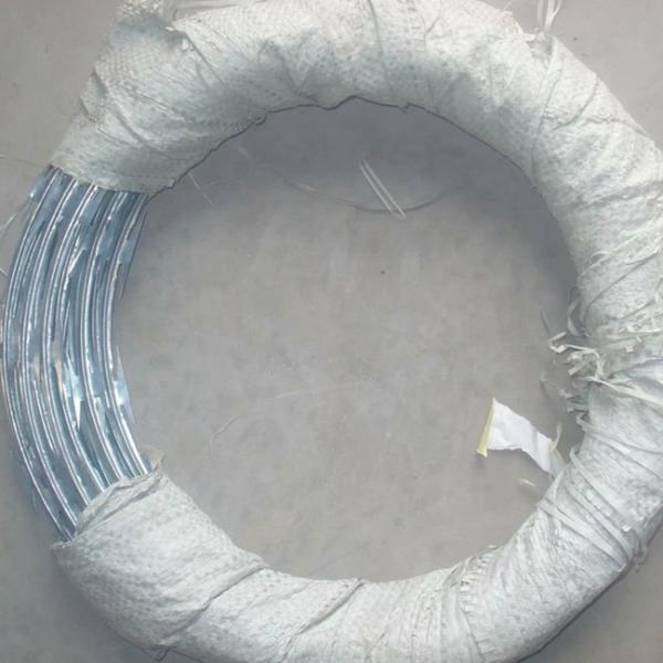 16m 0.35mm Barbed Wire Concertina Coil ISO 9001 Razor Electric Fence