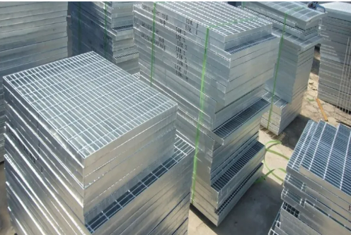 High-Strength Steel Grating Drain Cover with Customized Size and Anti-Slip Design for Rainwater Drainage