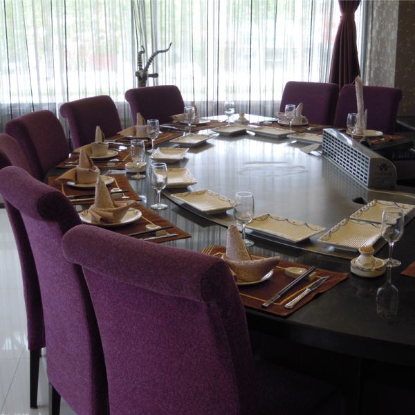 Customized 11 Seat Fan Shape Teppanyaki Grill Table with 500*380mm Cooking Size for Commercial Restaurant & Hotel