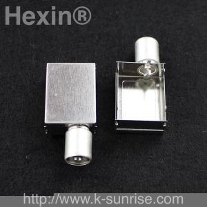 IEC female connector with shield cans