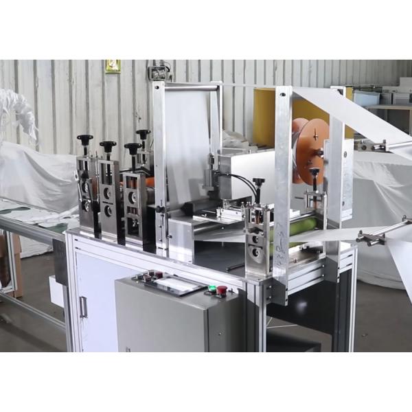 Medical Surgical Face Mask Making Machine AC220V 3.5KW Non Woven Fabric