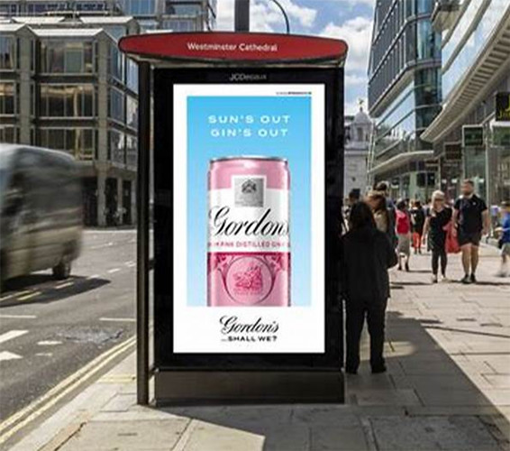 High Brightness 2000 Nits 65 Inch LCD Waterproof Outdoor digital signage for