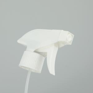 Smooth Round PET Plastic Spray Bottle With Classic Design Transparent Color.