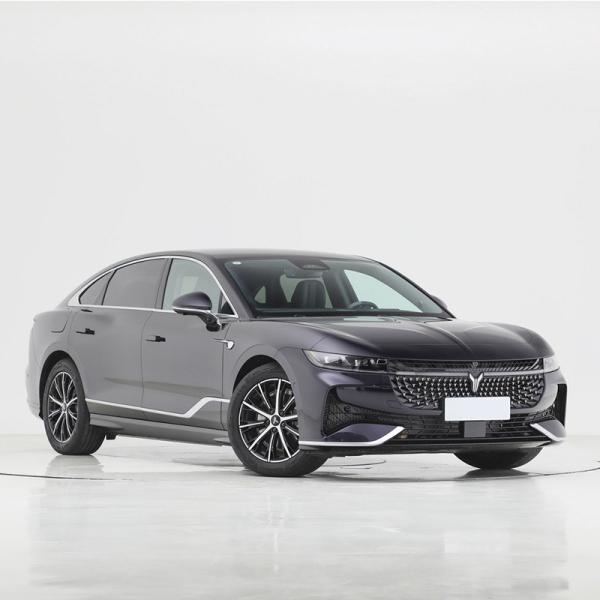 Closed Body Type 4WD Hybrid Electric Sedan Car with 5 Seats and Automatic