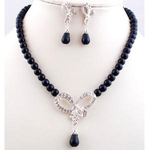 China Irregular pearl necklace jewelry hollow diamond bow pendant necklace on sale