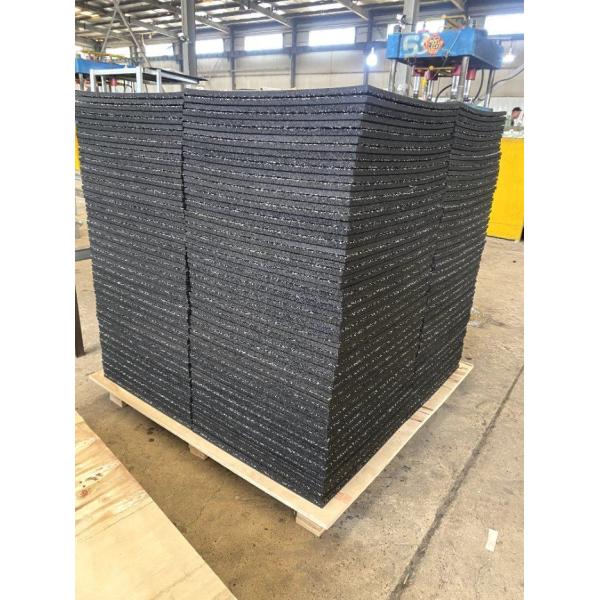 Moisture Resistant Rubber Floor Matting with EPDM Dots for Gym and Home 1m*1m 15mm to 50mm