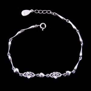 China Girls Simple Silver Bracelet Flowers Design / Pure 925 Silver Bracelet Jewelry on sale