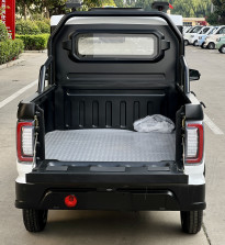 Three Wheeled Electric Pickup Trucks Can Carry One Ton