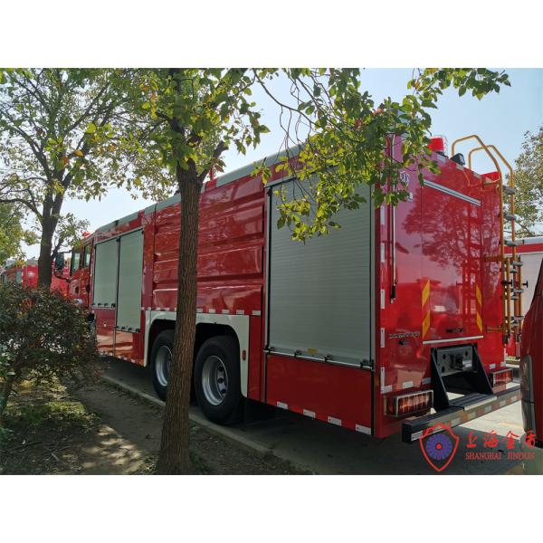 6x4 Drive Lengthen Cab Foam Tender Fire Truck With 11000kg 276kw Engine