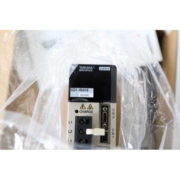 Yaskawa Electric SERVOPACK SGDV-1R6A01B002000 50/60HZ 0-230V ervo Drives