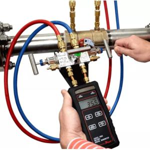 Series 477B Handheld Digital Manometer