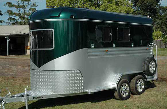 Buy 3 Horse Angle Load - Classic Series at wholesale prices