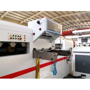 China Semi-automatic Paper Roll Cutting Machine with Cutting Width of 1000mm and Machine Dimensions 12000×3900×2350mm on sale