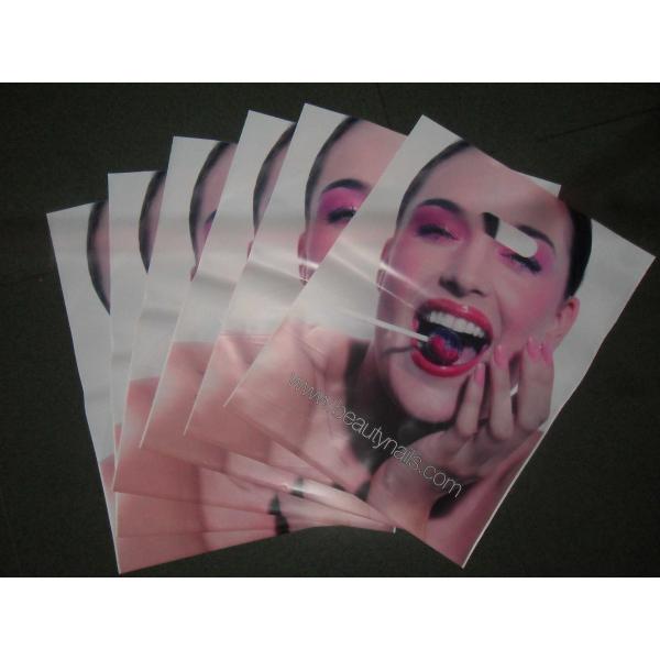 Buy Fashionable Cosmetic Die Cut Handle Plastic Bags With Side Gusset at wholesale prices