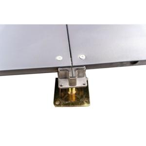 Computer Room Uses Raised Floor