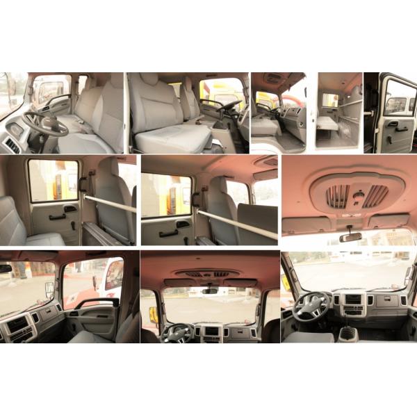 White /red Color Light Duty Commercial Trucks / Sinotruk 5 - 8T Light Cargo Truck Sidewall Box