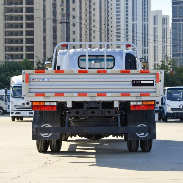 Shacman 4*2 Standard Truck Commercial Truck Fence Truck