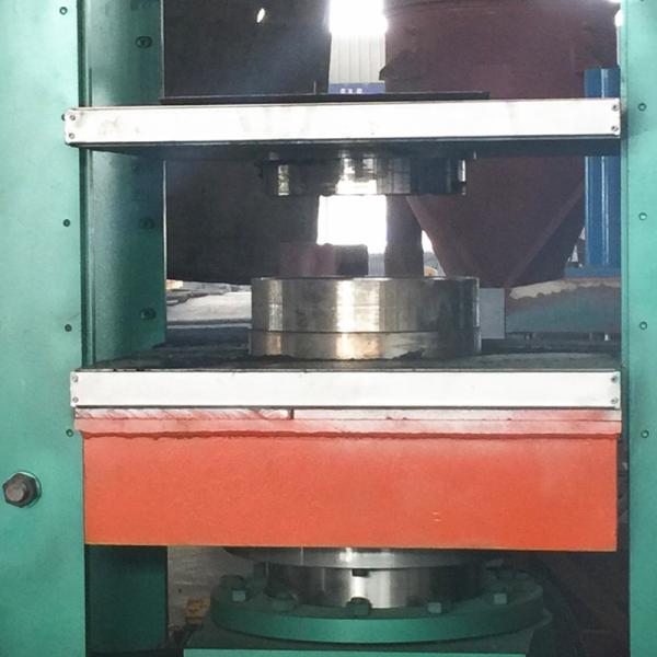 Buy Heating System Powder Solid Tire Rubber Vulcanizing Press Customization at wholesale prices