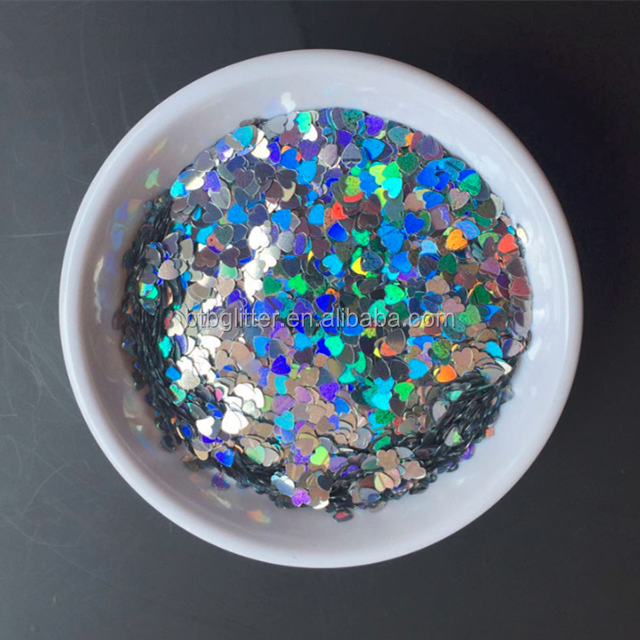 Artware Polyester and Glass Craft Supplies for Beautiful Heart-Shaped Glitter LED Wedding Decorations