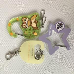 High Definition Rock Climbing Buckle Acrylic Anime Design Free Sample