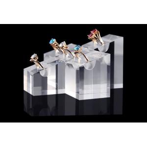Transparent Acrylic Display Stands Simple Design For Diamond Rings Displaying