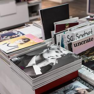 C1S C2S Board Picture Book Printing Embossing Surface Finish