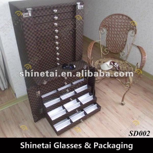 Placed 228pcs Glasses Eyewear Displays