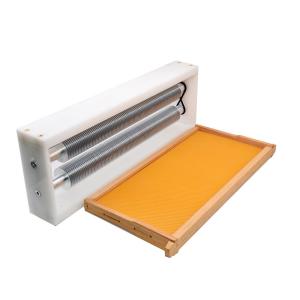 Beekeeping Uncapping Roller Tool Honey Scraper with Plastic Frame