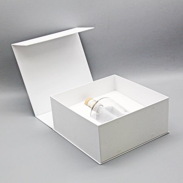 Custom Printed White Luxury Cardboard Box With Matt Lamination Varnishing