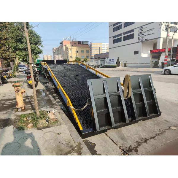 Buy Mobile Cattle Loading Ramp Forklift Truck Loading Ramp Hydraulic Ramp Loading Unloading Trucks at wholesale prices