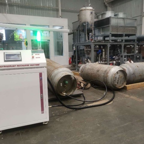 Buy Refill Freon R32 Recharging Machine Refrigerant Charging Machine at wholesale prices