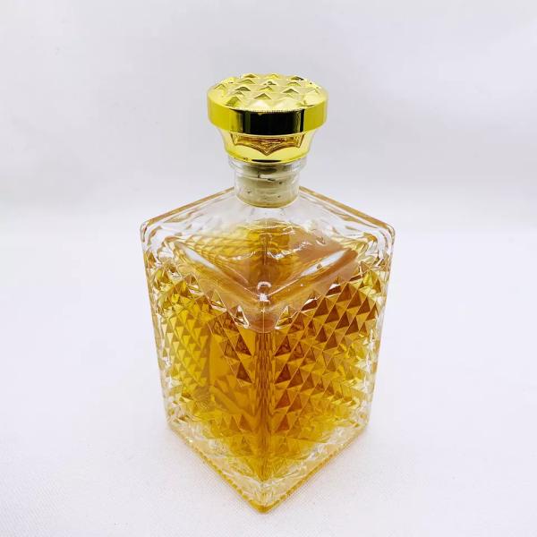 Body Material Glass Bottle for High Grade Gin Vodka Whisky Unique Design