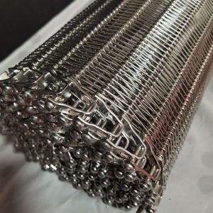 304 Stainless Steel Balance Weave Spiral Wire Mesh Chain Driven Freezer Conveyor