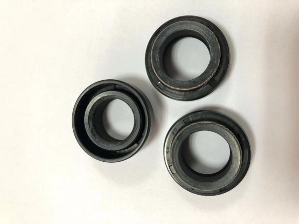NBR National Skeleton Shock Oil Seal With Shore A80