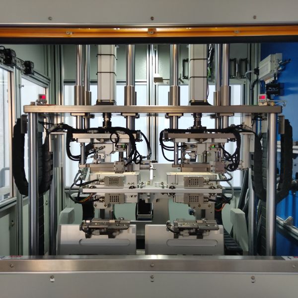 High-accuracy Infrared Hot Plate Welding Machine with 220V 50HZ and 1 Year Warranty for Plastic Welding