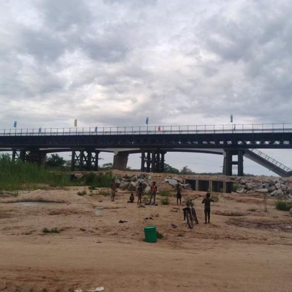 Buy Temporary Steel Modular Pedestrian Bridge Steel Deck / Timber Deck at wholesale prices