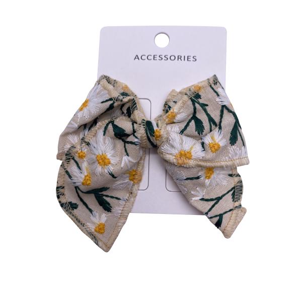 Buy Custom Handcrafted Baby Girl Hair Bows with Clip Fastening at wholesale prices